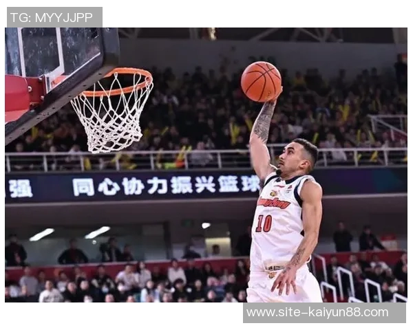 奎因谈球队化学反应尚未显现强调磨合过程的重要性