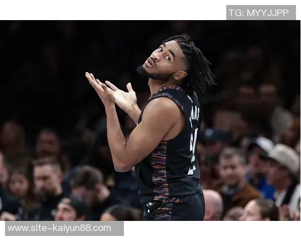 卡梅隆托马斯得分低迷却助攻爆发展现转型潜力